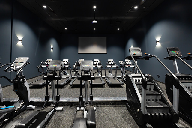 Gym In Aurora Colfax Chambers Vasa Fitness Memberships Available