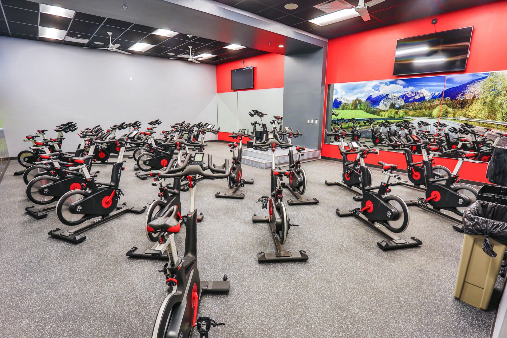 VASA_201806_ColoradoSprings_interior_18_spin_web VASA Fitness