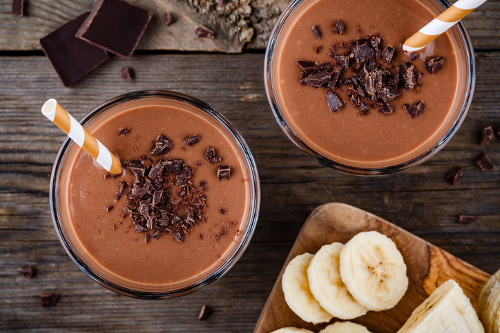 Two Mood-Boosting Smoothies, Healthy chocolate and banana smoothie